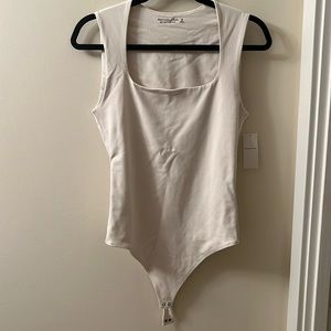 NWT Abercrombie square neck bodysuit size M